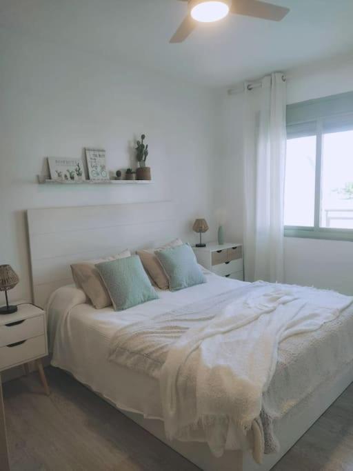 Moderno Apartamento En Oliva Nova Golf & Met エクステリア 写真